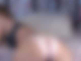 Live cam show with BeccaDelux - Spank on CamwithHer
