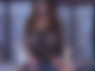 BeccaDelux MILF webcam performer live streaming