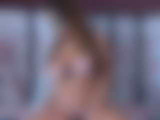 BeccaDelux's Live Sex Cam Show