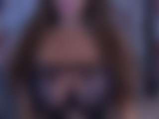 Live cam show with BeccaDelux - Fingers on Cam Slut