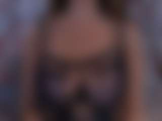 Live cam show with BeccaDelux - Brown Hair MILF on Soda Cam