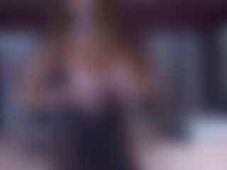 Live cam show with BeccaDelux - Brown Hair MILF on TottyGirls