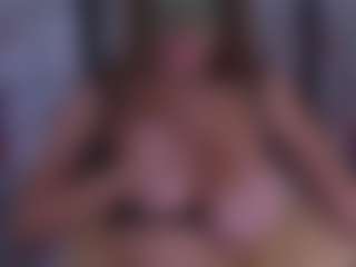 BeccaDelux's Live Sex Cam Show