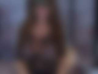 Live cam show with BeccaDelux - Granny Squirt on SmokeAndPoke