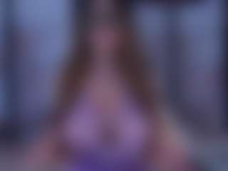 Live cam show with BeccaDelux - Control on chickslive.net