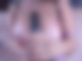 BeccaDelux MILF webcam performer live streaming