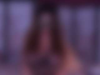 Live cam show with BeccaDelux - Lush Brown Hair on Stripli.com