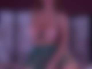 BeccaDelux's Live Sex Cam Show