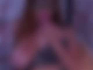 BeccaDelux MILF webcam performer live streaming