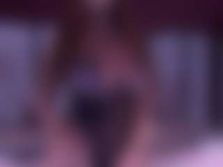 Live cam show with BeccaDelux - Cum Mature on https://playwithruby.com