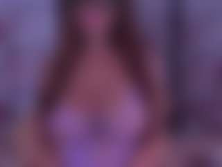 Live cam show with BeccaDelux - Granny Squirt on wildcum.com