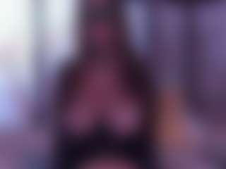 Live cam show with BeccaDelux - Granny Big Tits on crypto-cams