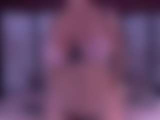Live cam show with BeccaDelux - Mature MILF on Milfs Live