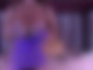 Live cam show with BeccaDelux - Shaved Pussy on Mixed Magazine Live