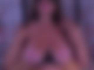 BeccaDelux MILF webcam performer live streaming