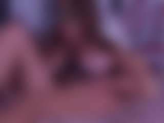 Live cam show with BeccaDelux - Gamer Mature on Milfs Live