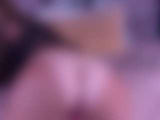 BeccaDelux's Live Sex Cam Show