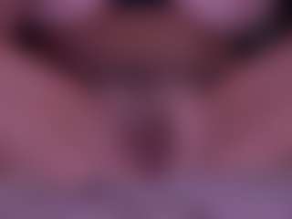 Live cam show with BeccaDelux - Big Ass MILF on intimatelivegirls.com