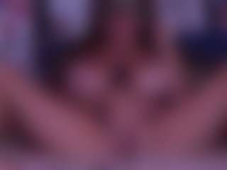 Live cam show with BeccaDelux - BBW MILF on 1on1-livenow