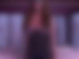 Live cam show with BeccaDelux - Middle Aged on friskycurves.com