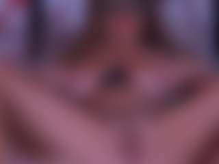 Live cam show with BeccaDelux - Brown Hair Toys on liverealitysex.com
