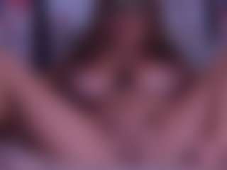 BeccaDelux's Live Sex Cam Show