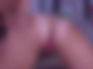 BeccaDelux's Live Sex Cam Show
