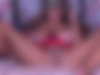 BeccaDelux's Live Sex Cam Show