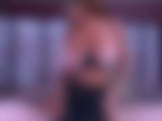 BeccaDelux's Live Sex Cam Show