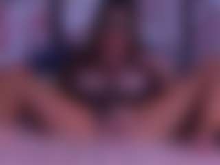 BeccaDelux's Live Sex Cam Show