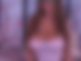 BeccaDelux MILF webcam performer live streaming