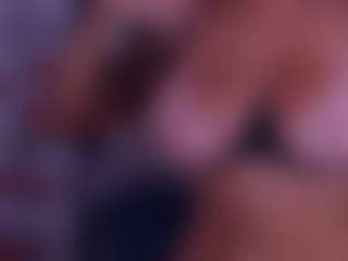 BeccaDelux's Live Sex Cam Show