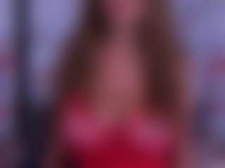 Live cam show with BeccaDelux - Curvy MILF on boobsie.com