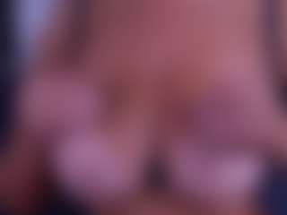 Live cam show with BeccaDelux - Anal Brown Hair on crypto-cams