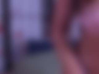 BeccaDelux's Live Sex Cam Show