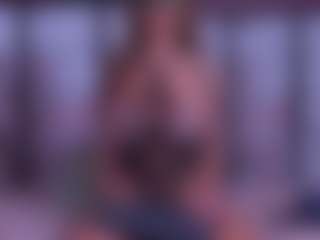 Live cam show with BeccaDelux - Brown Eyes Brown Hair on Camsoda