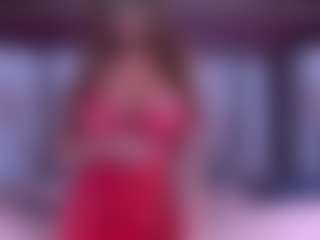 Live cam show with BeccaDelux - Curvy MILF on Hubzter Live