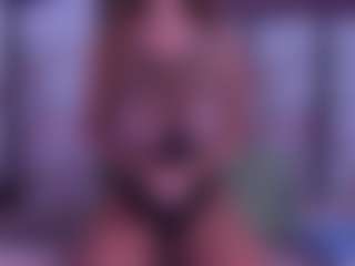 Live cam show with BeccaDelux - Spank Mature on https://playwithruby.com