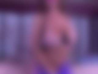 BeccaDelux MILF webcam performer live streaming