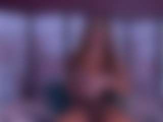 Live cam show with BeccaDelux - Cum Mature on AdultVida.com