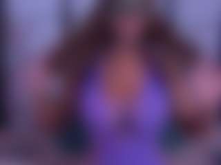 Live cam show with BeccaDelux - BBW Middle Aged on alttransgirls