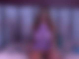 Live cam show with BeccaDelux - Curvy Middle Aged on Pornisteam.com