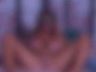 BeccaDelux's Live Sex Cam Show