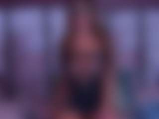 Live cam show with BeccaDelux - Granny on 1on1-livenow