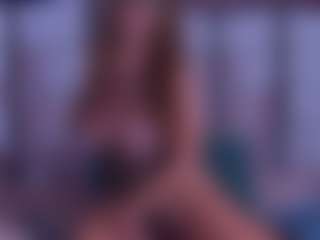 BeccaDelux's Live Sex Cam Show