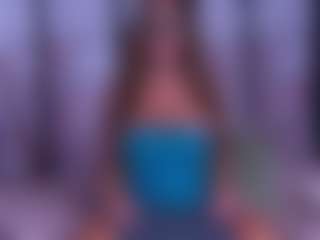 Live cam show with BeccaDelux - BBW on madthumbs