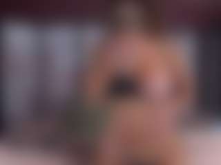 BeccaDelux's Live Sex Cam Show