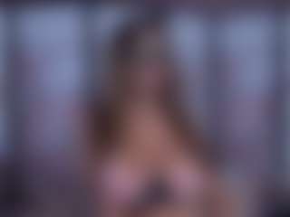 Live cam show with BeccaDelux - Middle Aged on StripNow