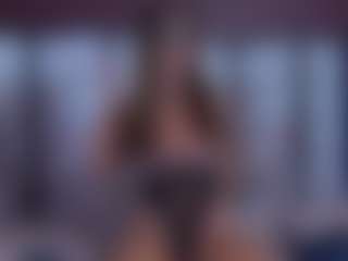 Live cam show with BeccaDelux - Sexwebcam on StripNow