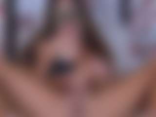 Live cam show with BeccaDelux - Natural on Milfs Live